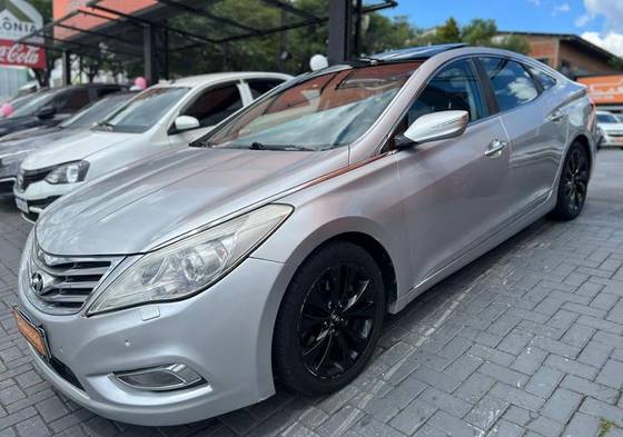 HYUNDAI AZERA 3.0 MPFI GLS V6 24V GASOLINA 4P AUTOMÁTICO